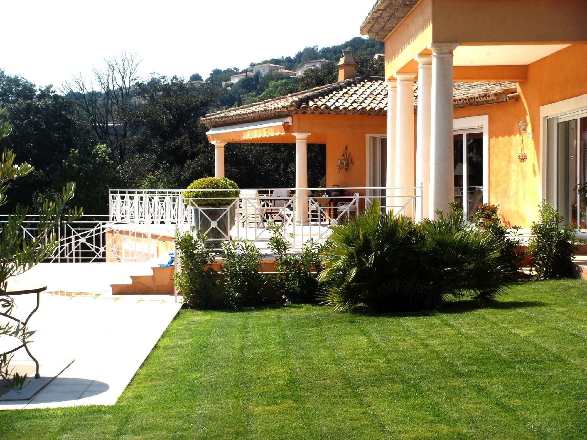 La Tarentane Ξενοδοχείο Grimaud Εξωτερικό φωτογραφία